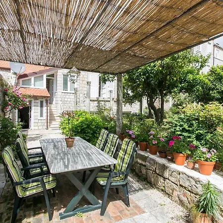 Lägenhet Marini Dvori - Two-bedroom With Terrace