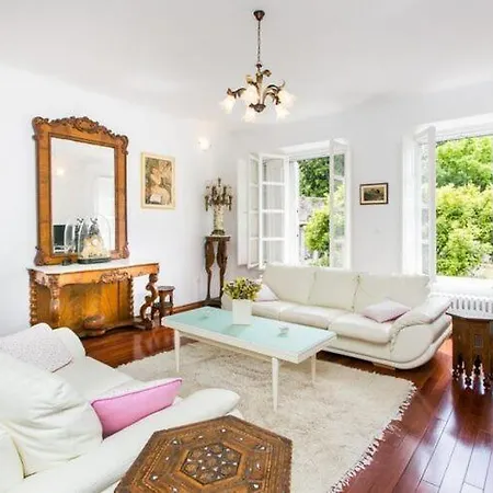 Apartment Marini Dvori - Two-bedroom With Terrace *